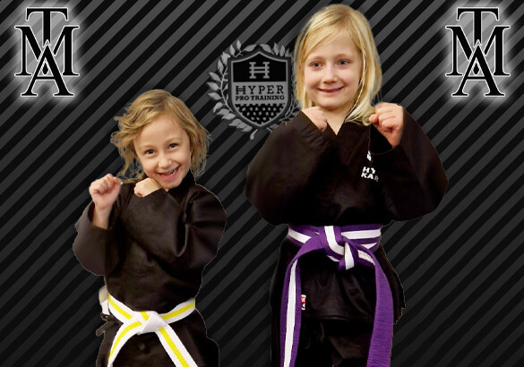 Kinder beim Training Hyper Kinder Karate